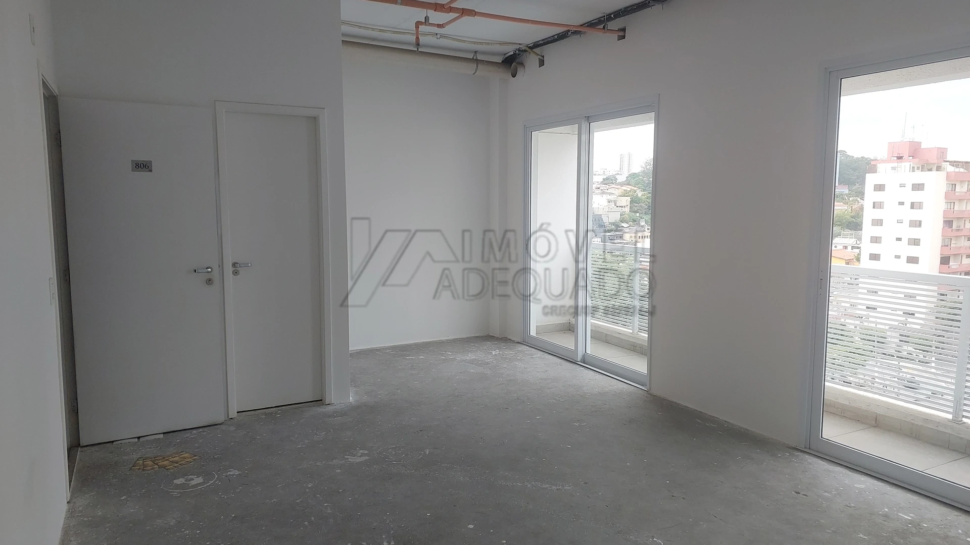 Sala Comercial para venda/locação possui 35 m² Em Centro - Osasco/SP