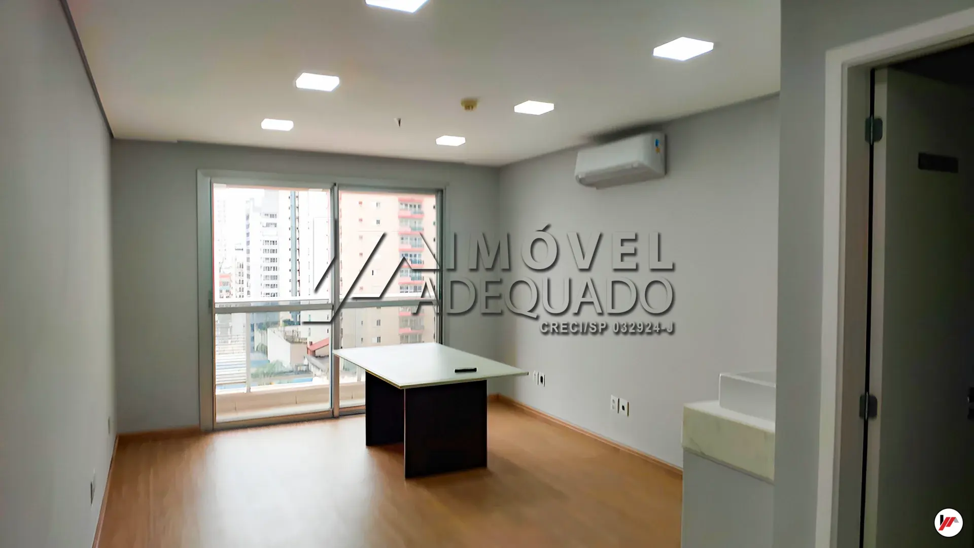 Sala Comercial para loca&ccedil;&atilde;o possui 27 m&sup2; Em Centro - Osasco/SP